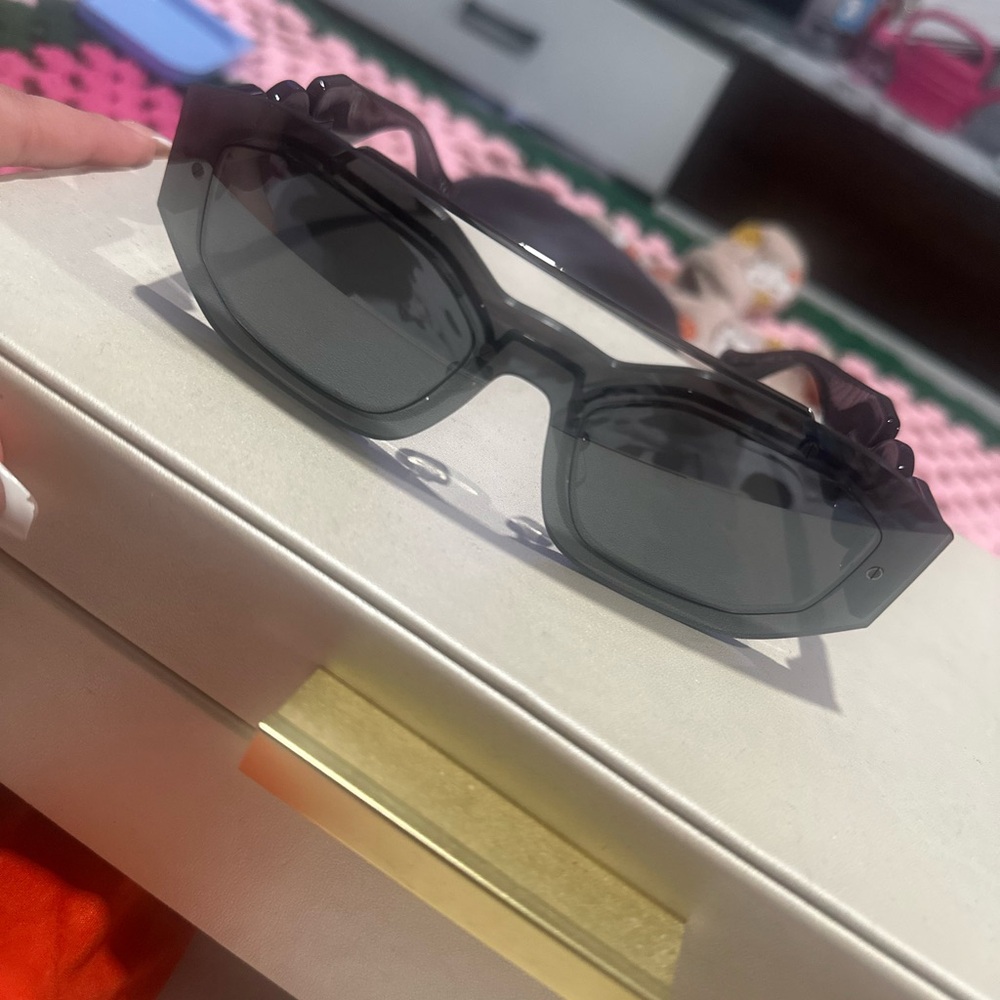 Versace Black and Purple Sunglasses